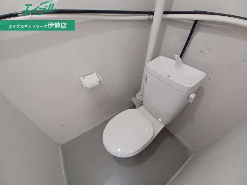 トイレ　同型参考写真
