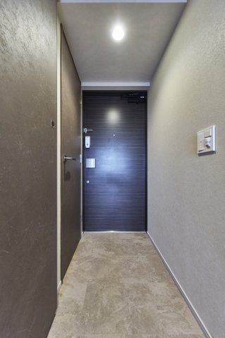 玄関　※参考写真