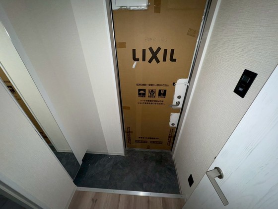 玄関　※新築の為イメージです