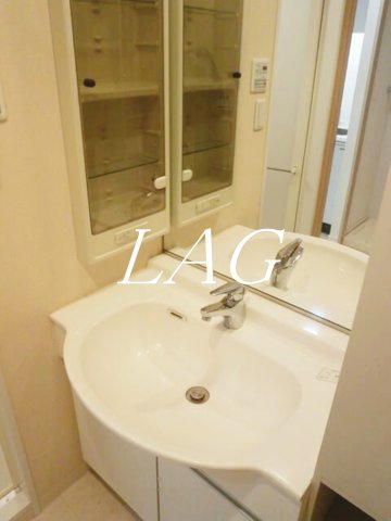 洗面設備　洗面台です。