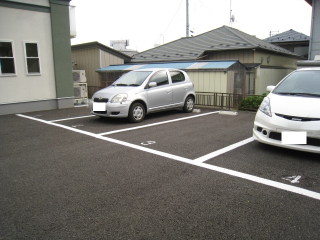 駐車場　駐車場