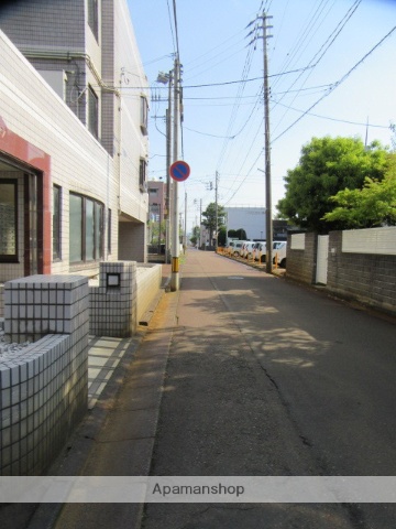 その他　前面道路（その他）まで0m
