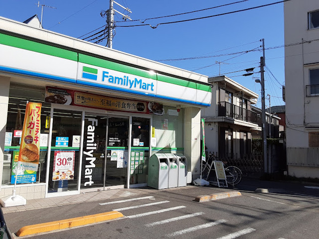 コンビニ　ファミリーマート阿佐谷北六丁目店（コンビニ）まで284m