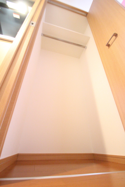 収納　洋室にあるクローゼットです