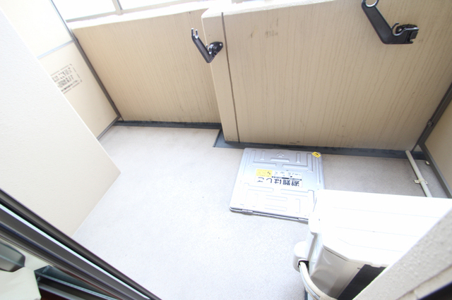 バルコニー　広めのバルコニーとなってます