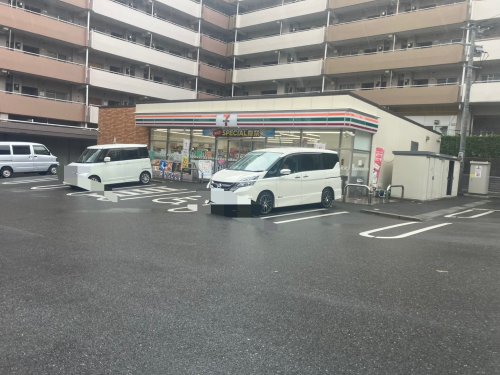 コンビニ　セブンイレブン 八幡清納店（コンビニ）まで443m