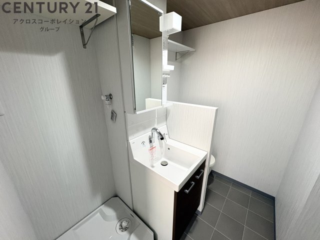 洗面設備　収納スペースあり！