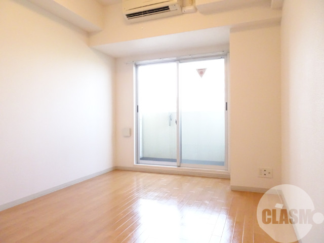 居室・リビング　明るいお部屋です♪