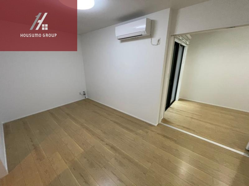 居室・リビング　こちらの居間で趣味の時間をお楽しみください