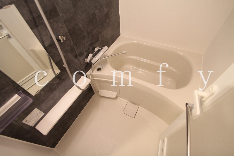 バス・シャワールーム　バスルーム