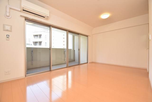 居室・リビング　別号室イメージ