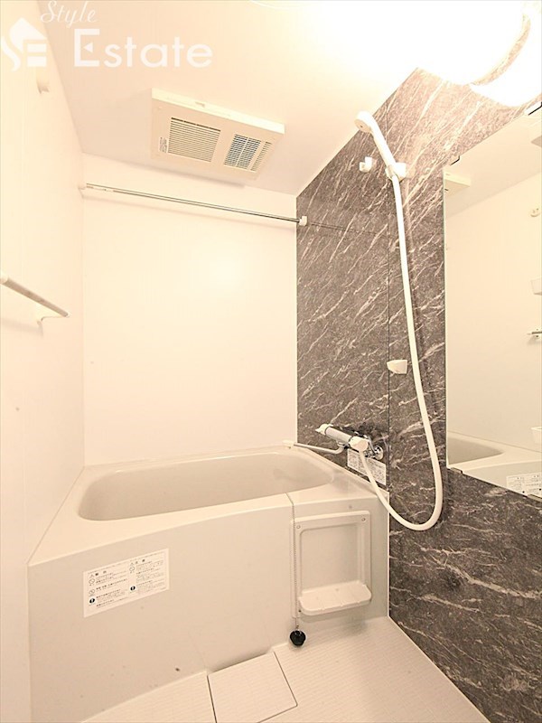 バス・シャワールーム　バスルーム