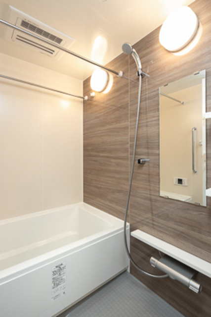 バス・シャワールーム　※写真は同タイプ住戸です。