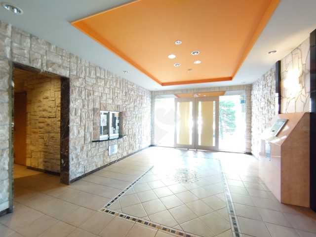 ロビー　ガラ・グランディ中野