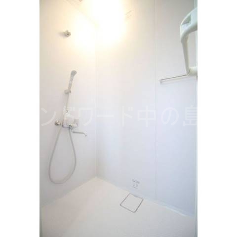 バス・シャワールーム　詳細は、ウィンドワード中の島までご相談下さい。