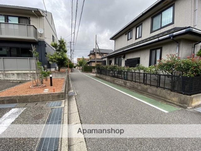 その他　前面道路（その他）まで0m