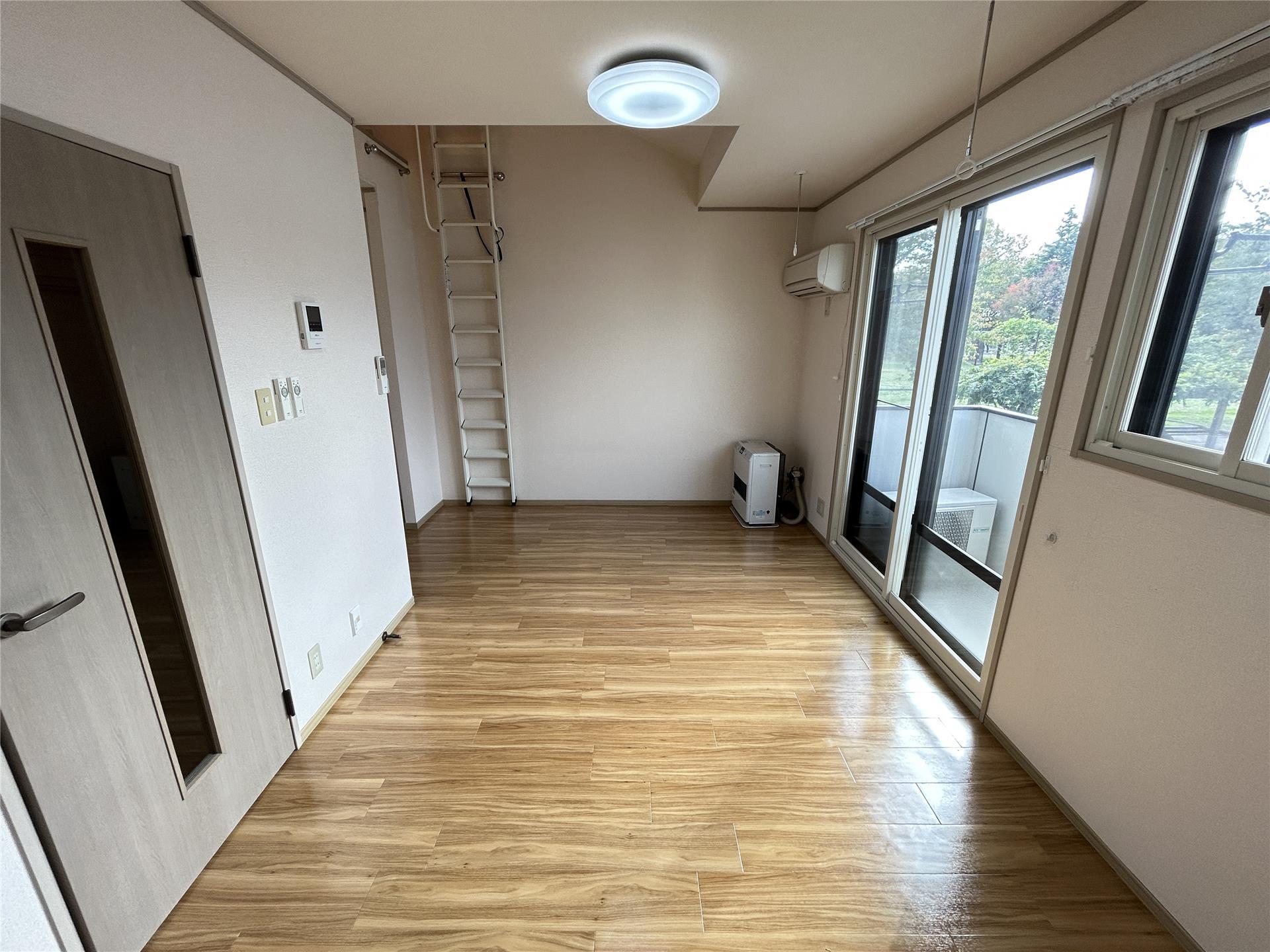 居室・リビング　居室