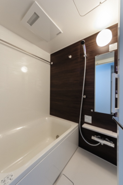 バス・シャワールーム　※写真は同タイプ住戸です。