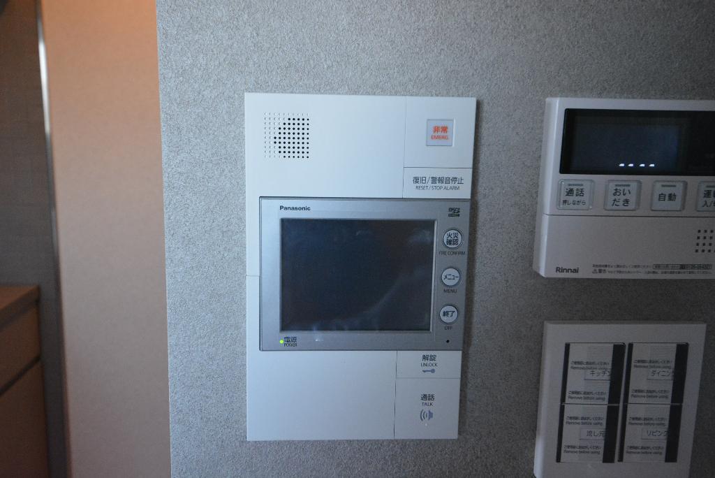 セキュリティ　カメラ付インターホン