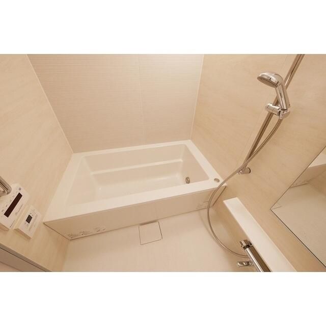 バス・シャワールーム　ゆったり過ごせるお風呂です