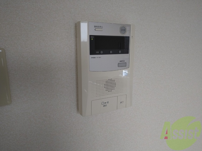 セキュリティ　ＴＶモニター付インターホンです。来客者の顔が見えるので安心！