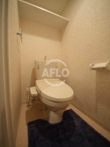 トイレ　Luxe難波西I（ラグゼ難波西I）　温水洗浄便座