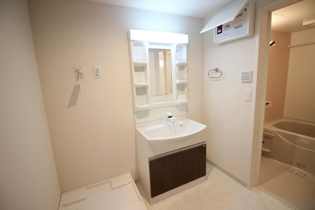 洗面設備　シャンプードレッサー