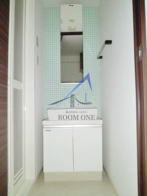 洗面設備　独立洗面台です。