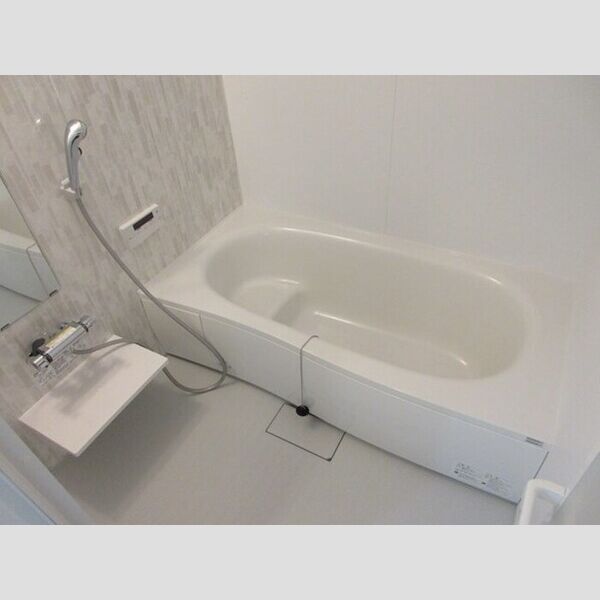 バス・シャワールーム　一坪風呂