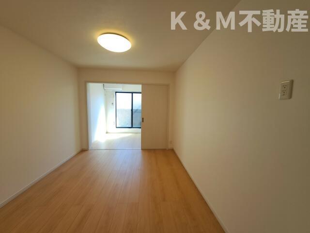 居室・リビング　居間です