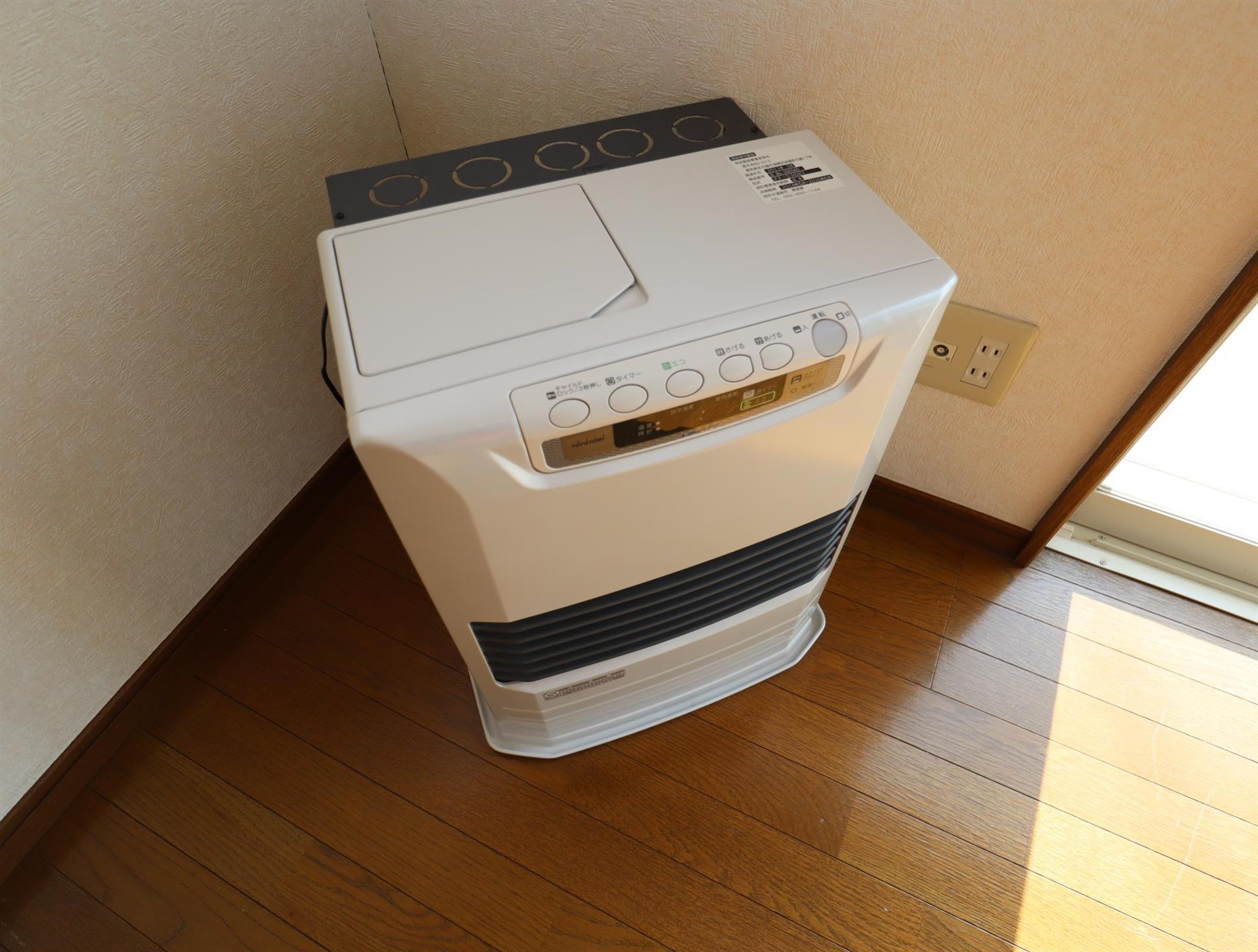 居室・リビング　灯油FFストーブ