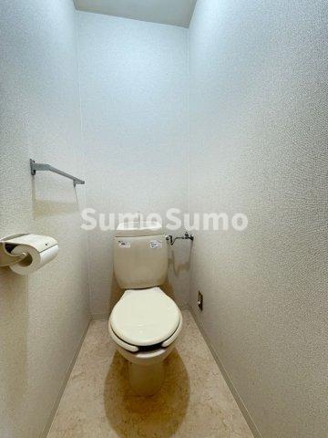 トイレ　落ち着いたトイレです