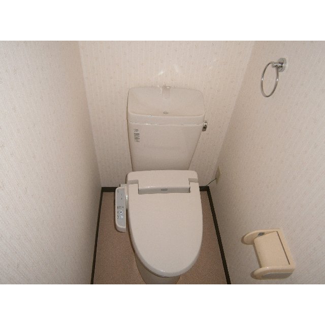 トイレ　温水洗浄暖房便座