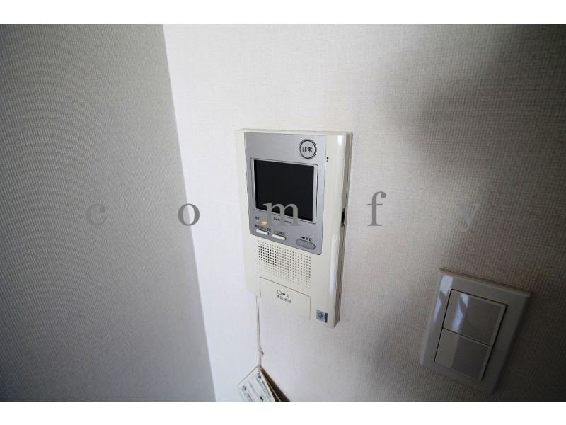 セキュリティ　モニター付きインターホン