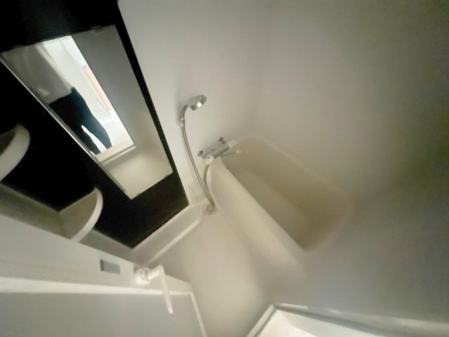 バス・シャワールーム　ゆったりと入るなら、お風呂とトイレとは別々が嬉しいですよね。