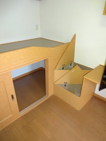 その他　1階はフローロング採用