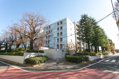 建物外観　落ち着いた雰囲気の外観です