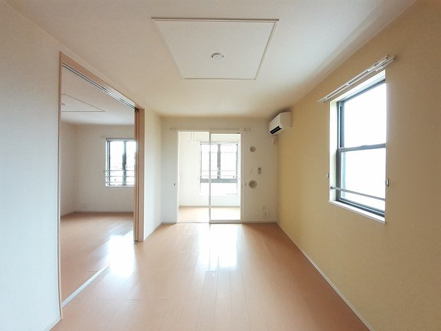 居室・リビング　ゆったり過ごせるリビングです