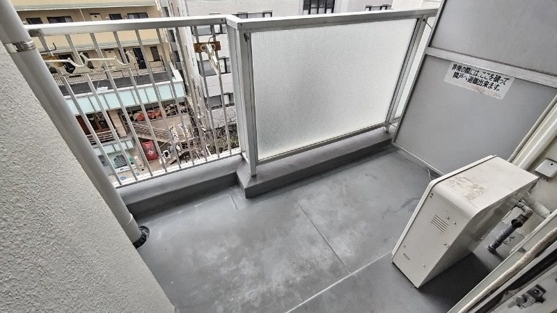 バルコニー　バルコニー