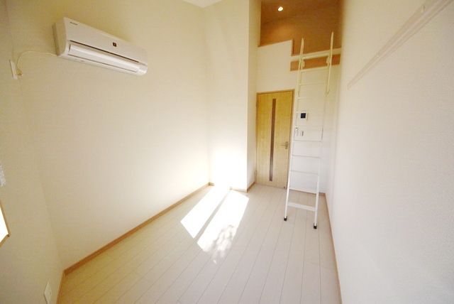 居室・リビング　★収納追加で付けてます★