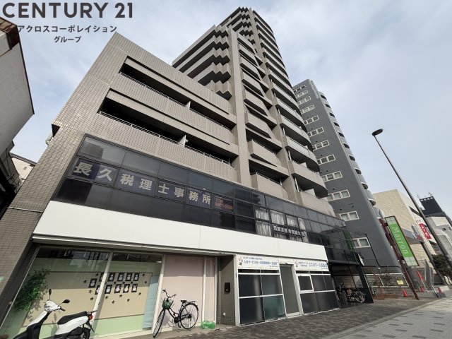 建物外観　安心のオートロック付き♪