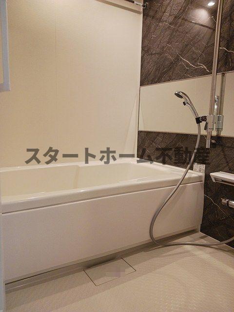 バス・シャワールーム　お風呂です
