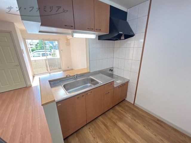キッチン　同一物件別部屋写真