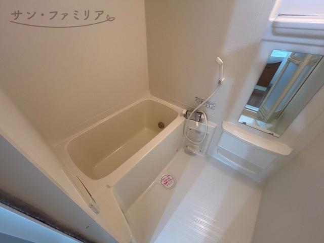 バス・シャワールーム　同一物件別部屋写真