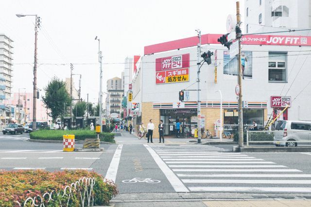 コンビニ　セブンイレブン大阪昭和町駅前店（コンビニ）まで161m