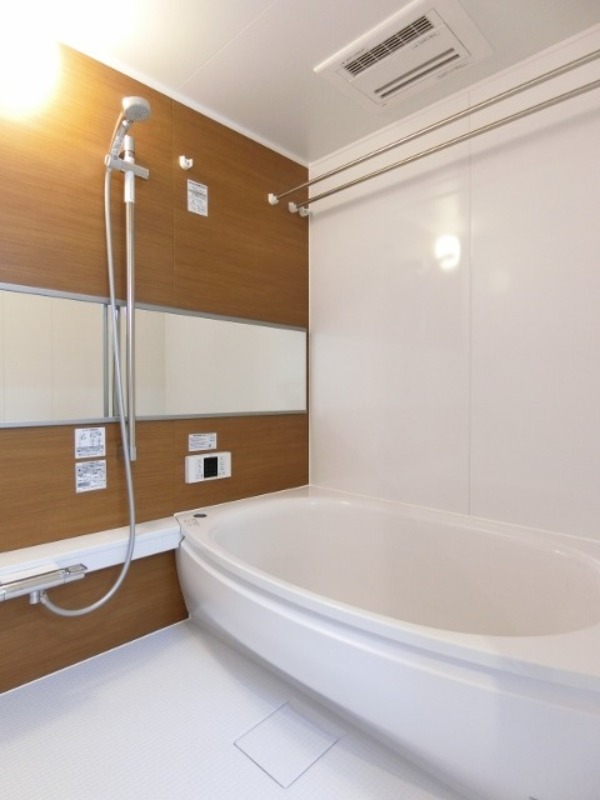 バス・シャワールーム　図面と現状に相違がある場合には現状を優先