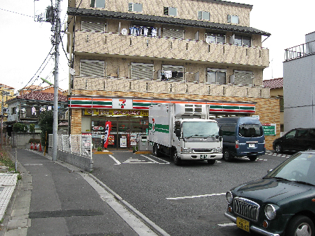 コンビニ　セブンイレブン 葛飾西新小岩5丁目店（コンビニ）まで284m