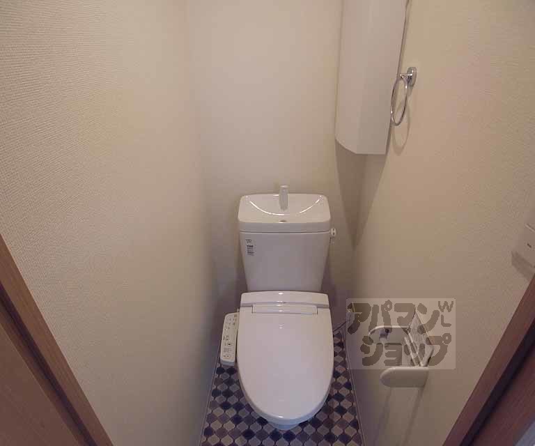 トイレ　ウォシュレット付き！