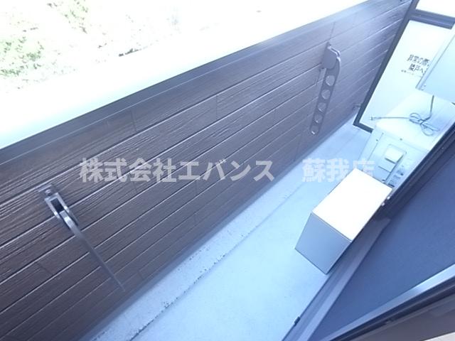 バルコニー　陽当たり良好なバルコニーです