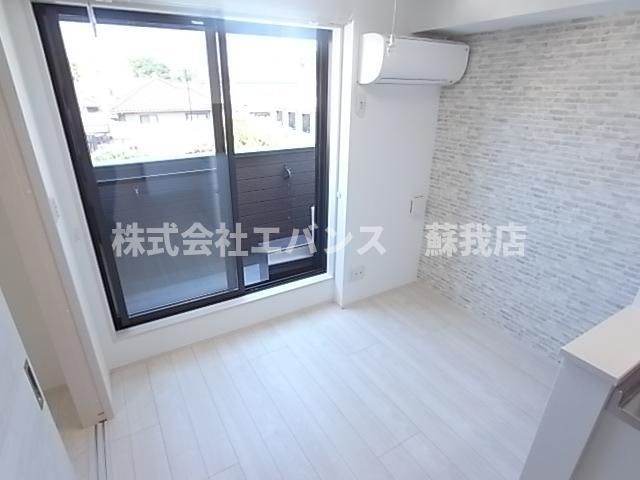 居室・リビング　こちらの居間で趣味の時間をお楽しみください